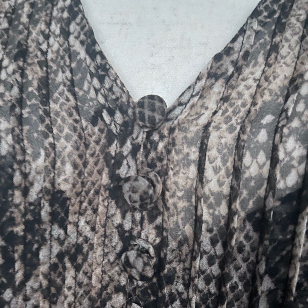 Nwt Veronica Beard Python Print Lowell Blouse Sz 4 - image 4
